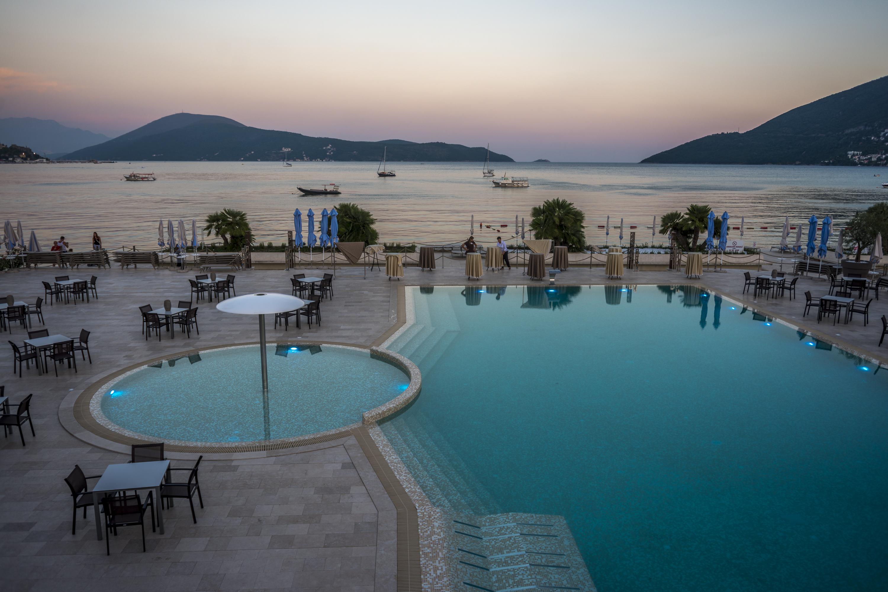 Palmon Bay Hotel & Spa Herceg Novi Exterior photo